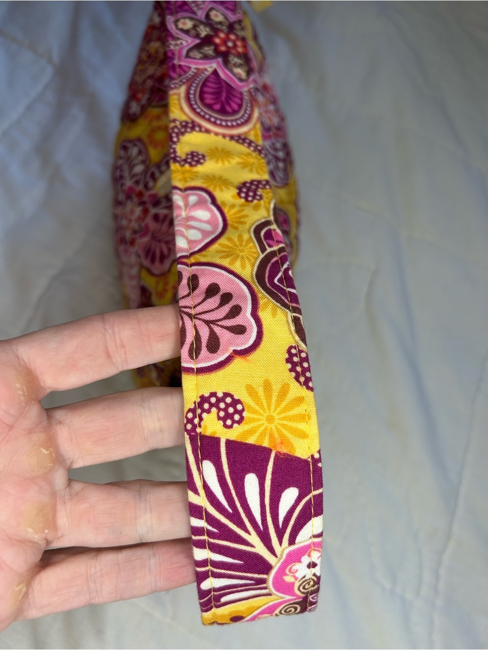 Vera Bradley Bali Gold Maggie Quilted Floral Shoulder Bag - Picture 4 of 6